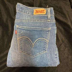 LOW RISE LEVIS JEANS